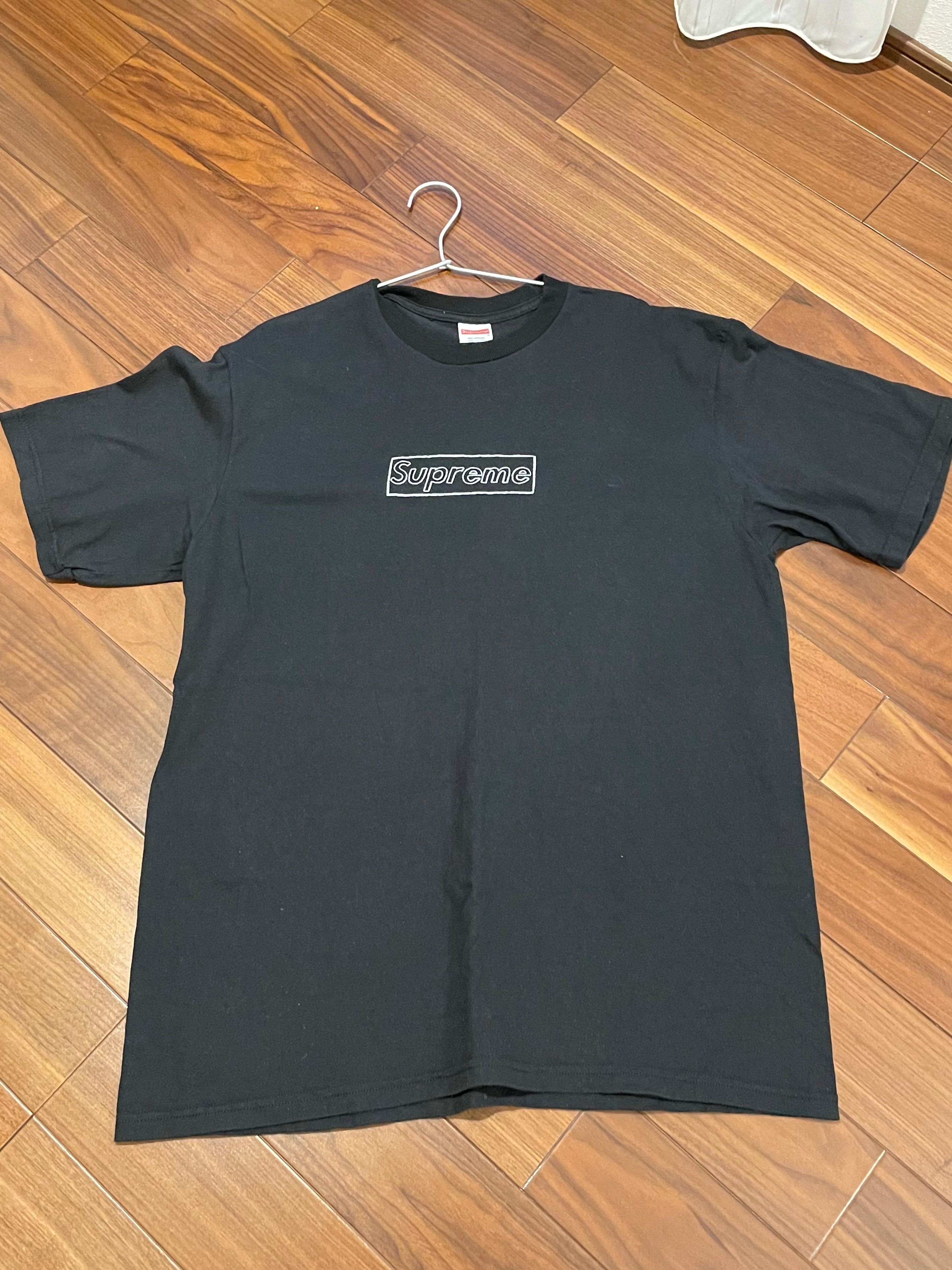 Supreme KAWS Chalk Logo Tee "Navy"