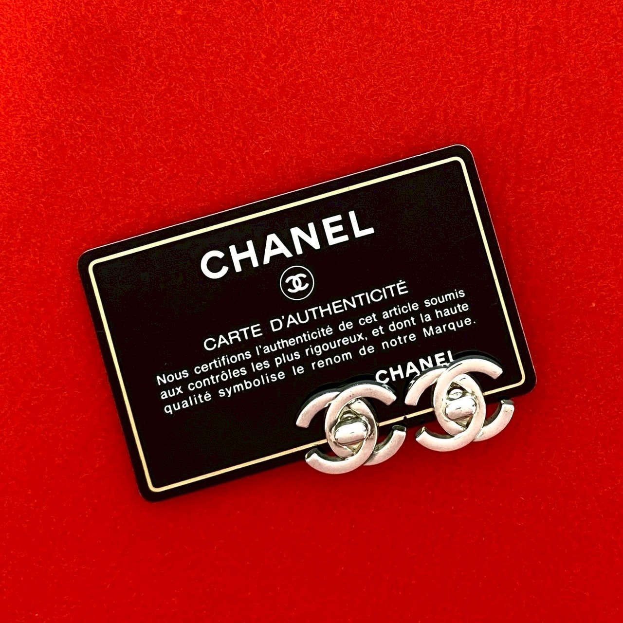 CHANEL シャネル ココマーク ターンロック モチーフ 合金 メッキ イヤリング シルバー
 72265