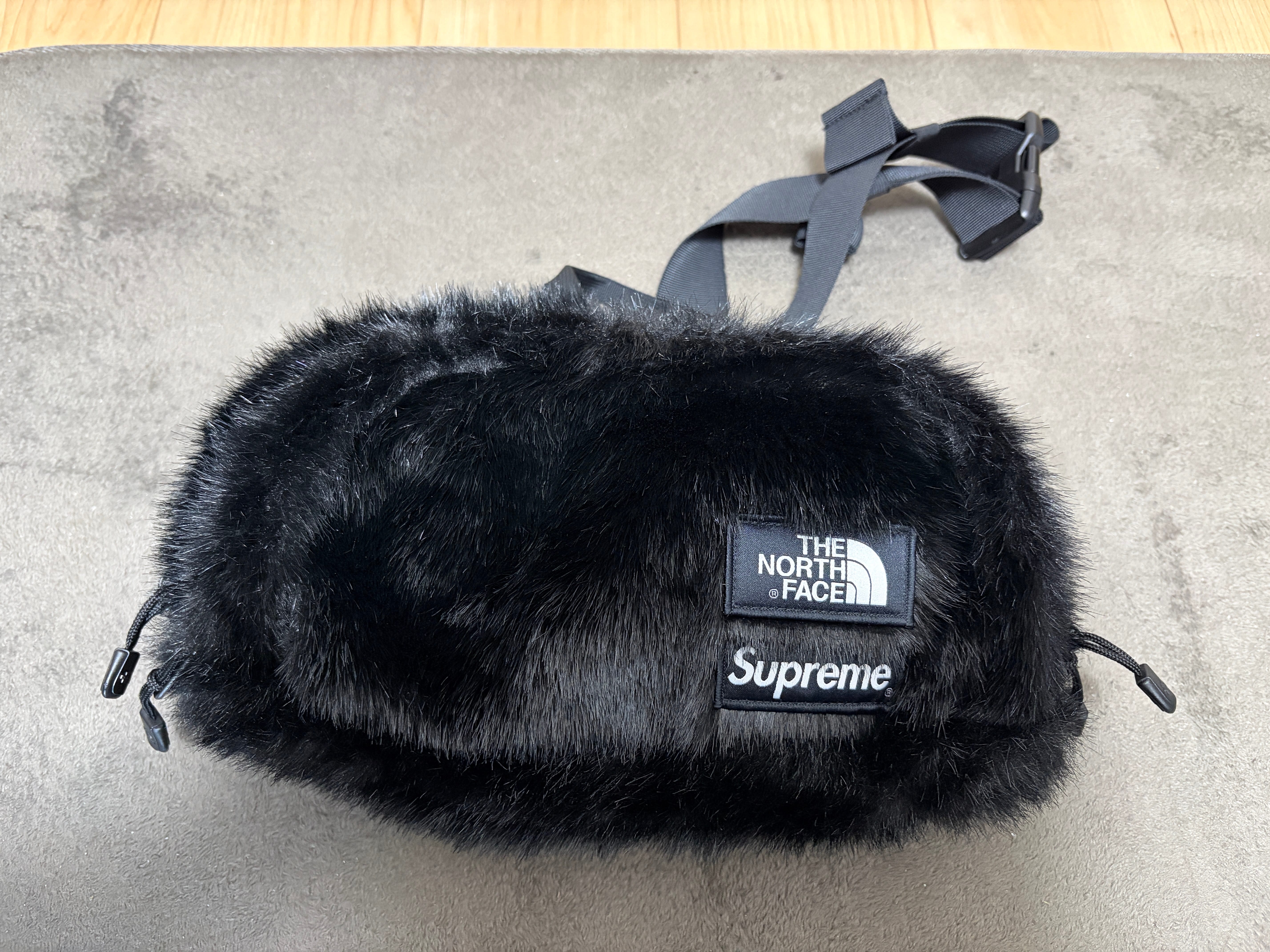 Supreme x The North Face Faux Fur Waist Bag 