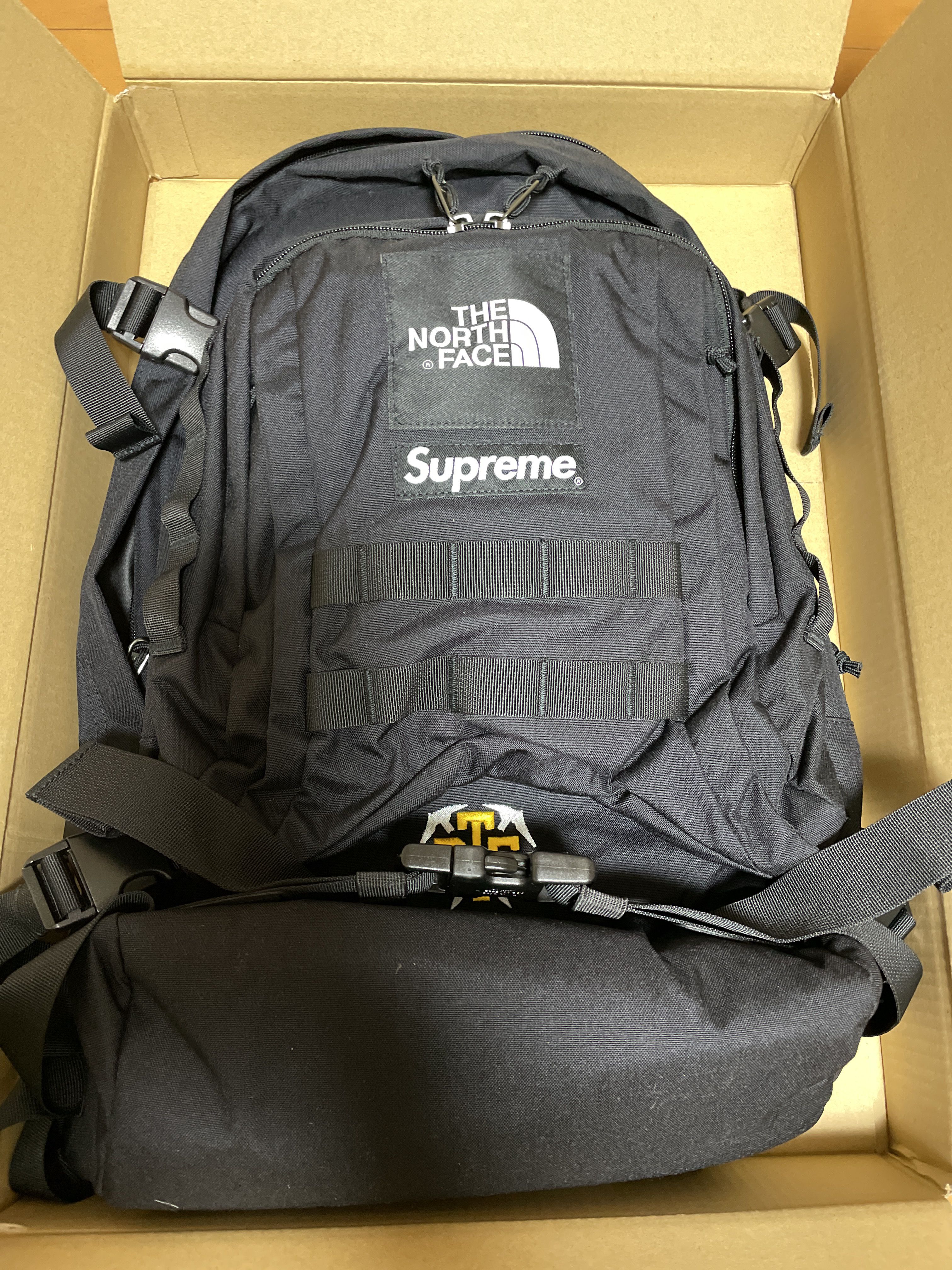 Supreme x The North Face RTG Backpack. 35L "Black"