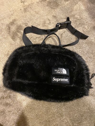 Supreme x The North Face Faux Fur Waist Bag "Black" NM82093I / NF0A5G87