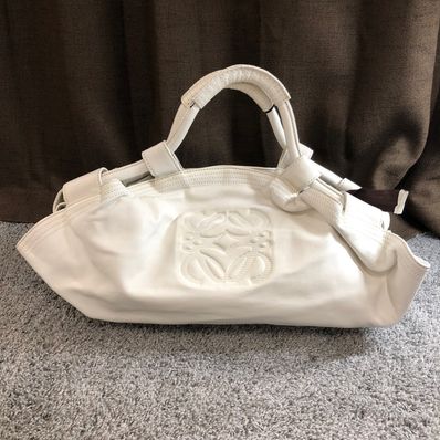 ロエベ ナッパアイレ ホワイト