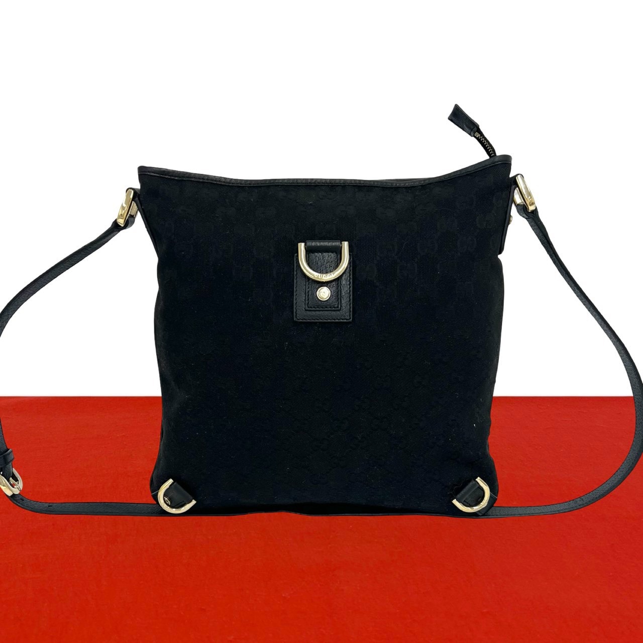 GUCCI グッチ アビー キャンバス レザー ショルダーバッグ ブラック
30400