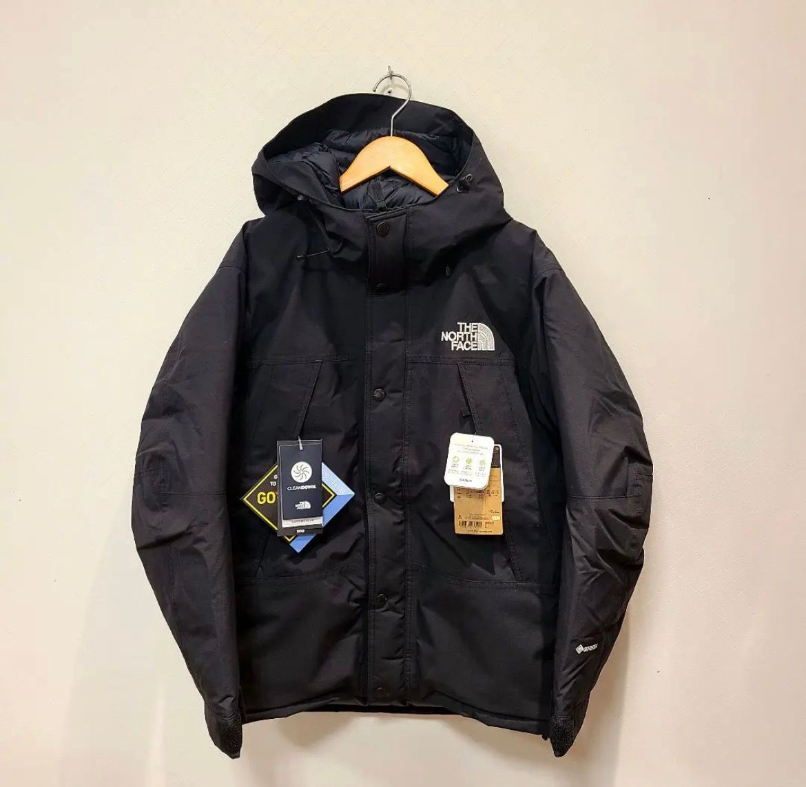 The North Face Mountain Down Jacket "Black(K)"