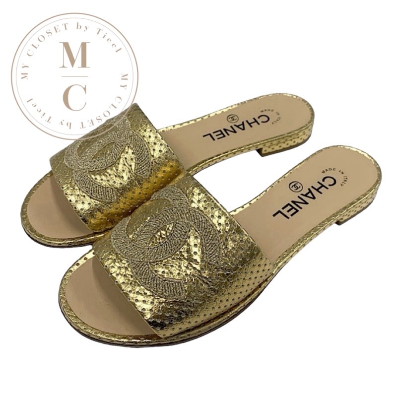 シャネル CHANEL サンダル 靴 シューズ レザー ゴールド フラットサンダル ミュール ココマーク パンチング