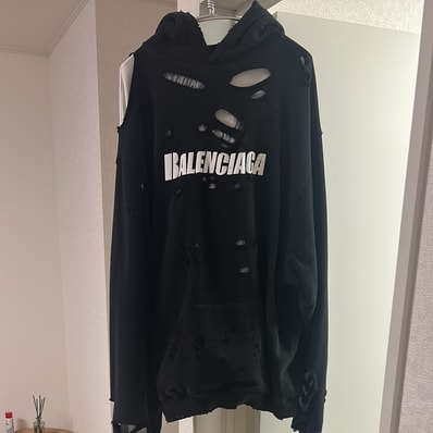 バレンシアガ デストロイパーカー