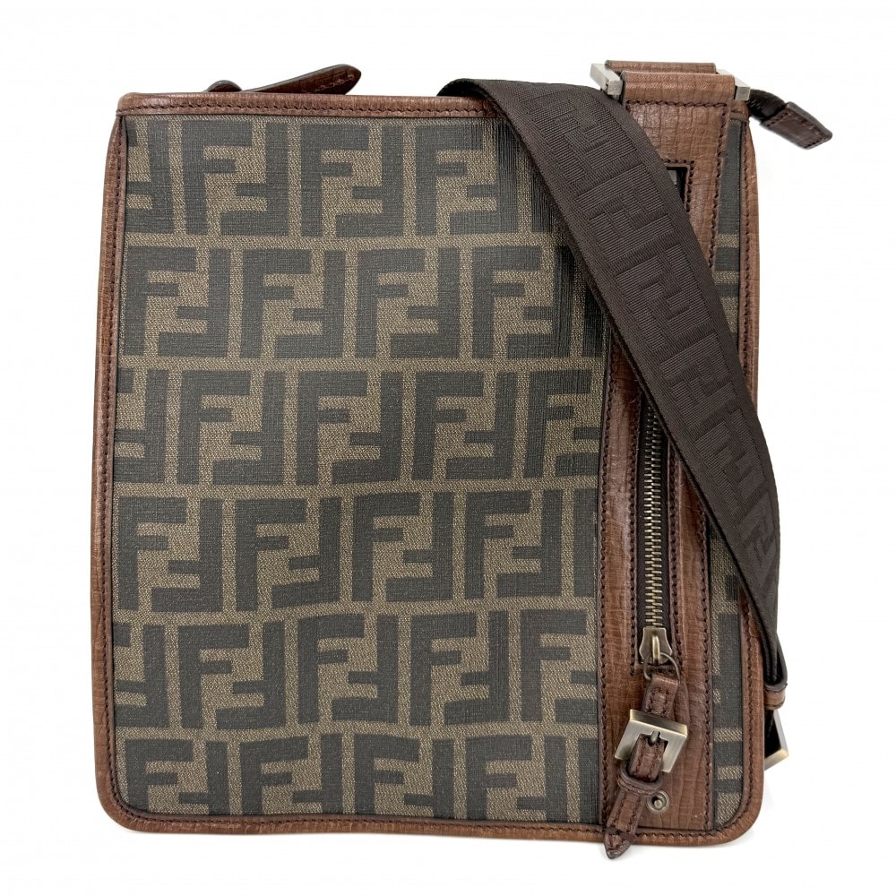 FENDI フェンディ ショルダーバッグ ズッカ 肩掛け 斜め掛け 7VA204 コーティングキャンバス  レザー   ブラウン 茶 ゴールド金具 レディース【中古品】