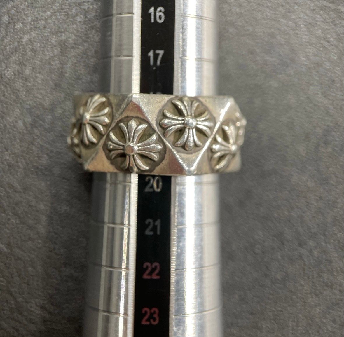 Chrome Hearts Pentagon Ring W / CH Plus "Silver"