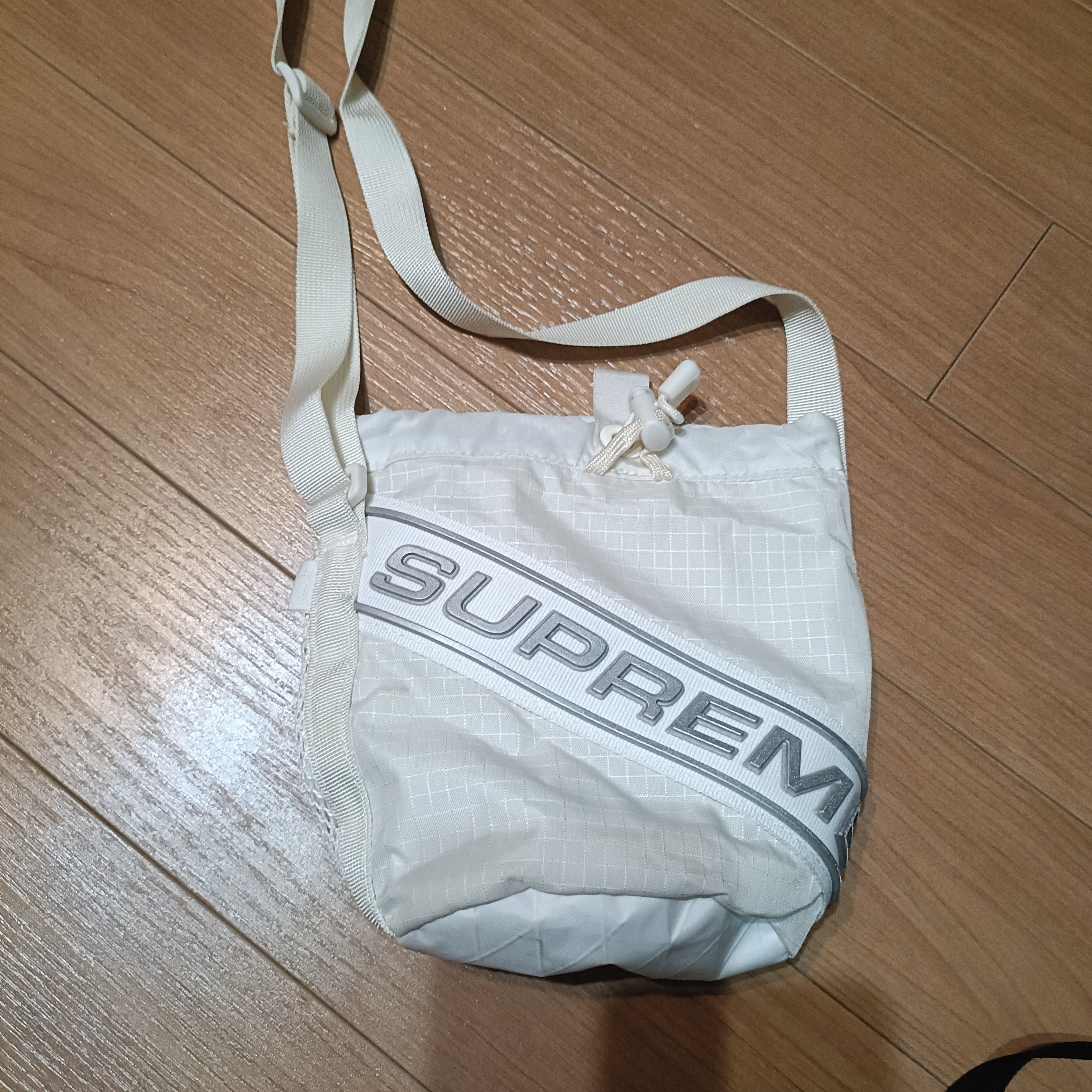 Supreme Small Cinch Pouch 2023FW 