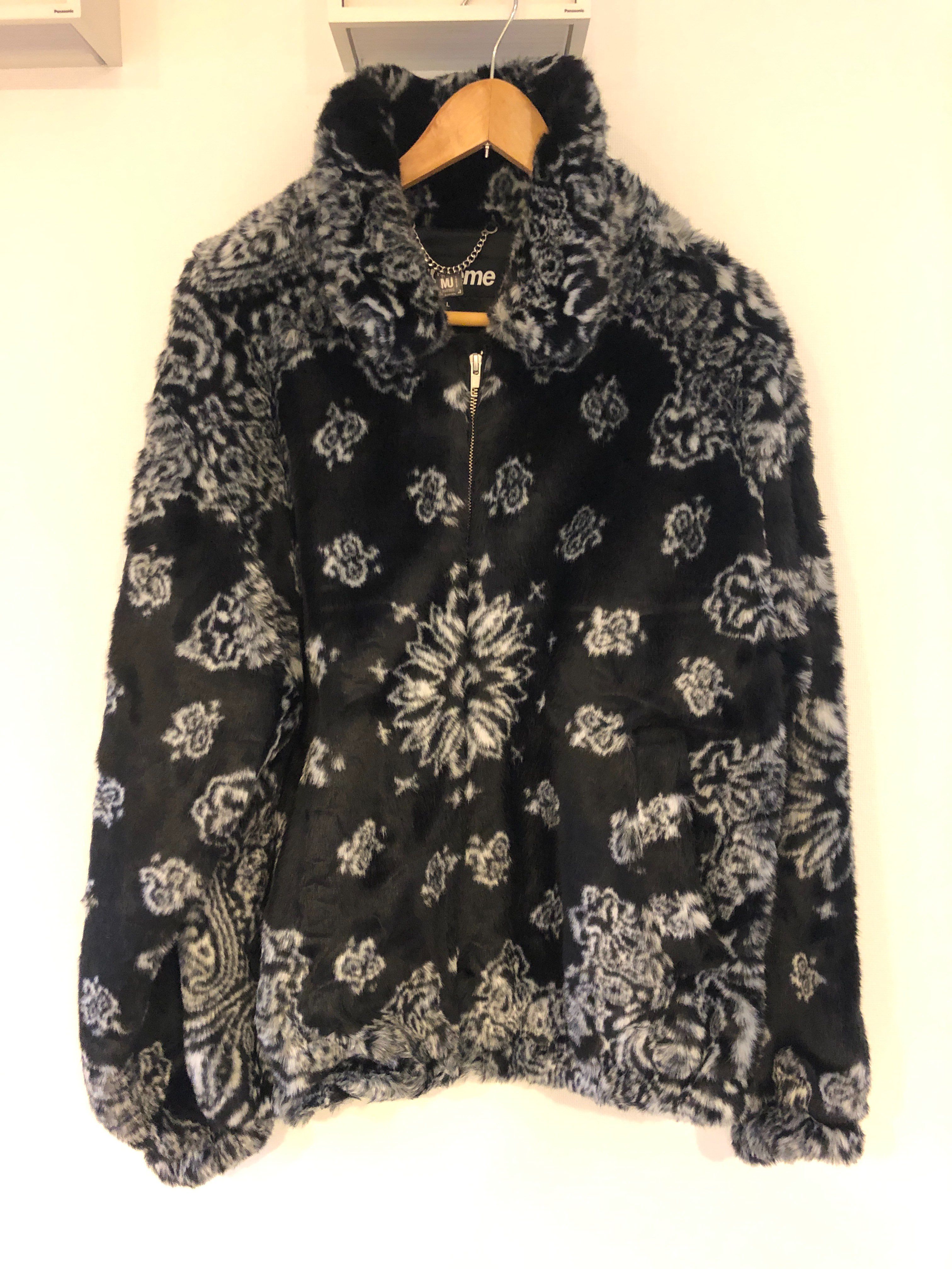 Supreme Bandana Faux Fur Bomber Jacket "Black"