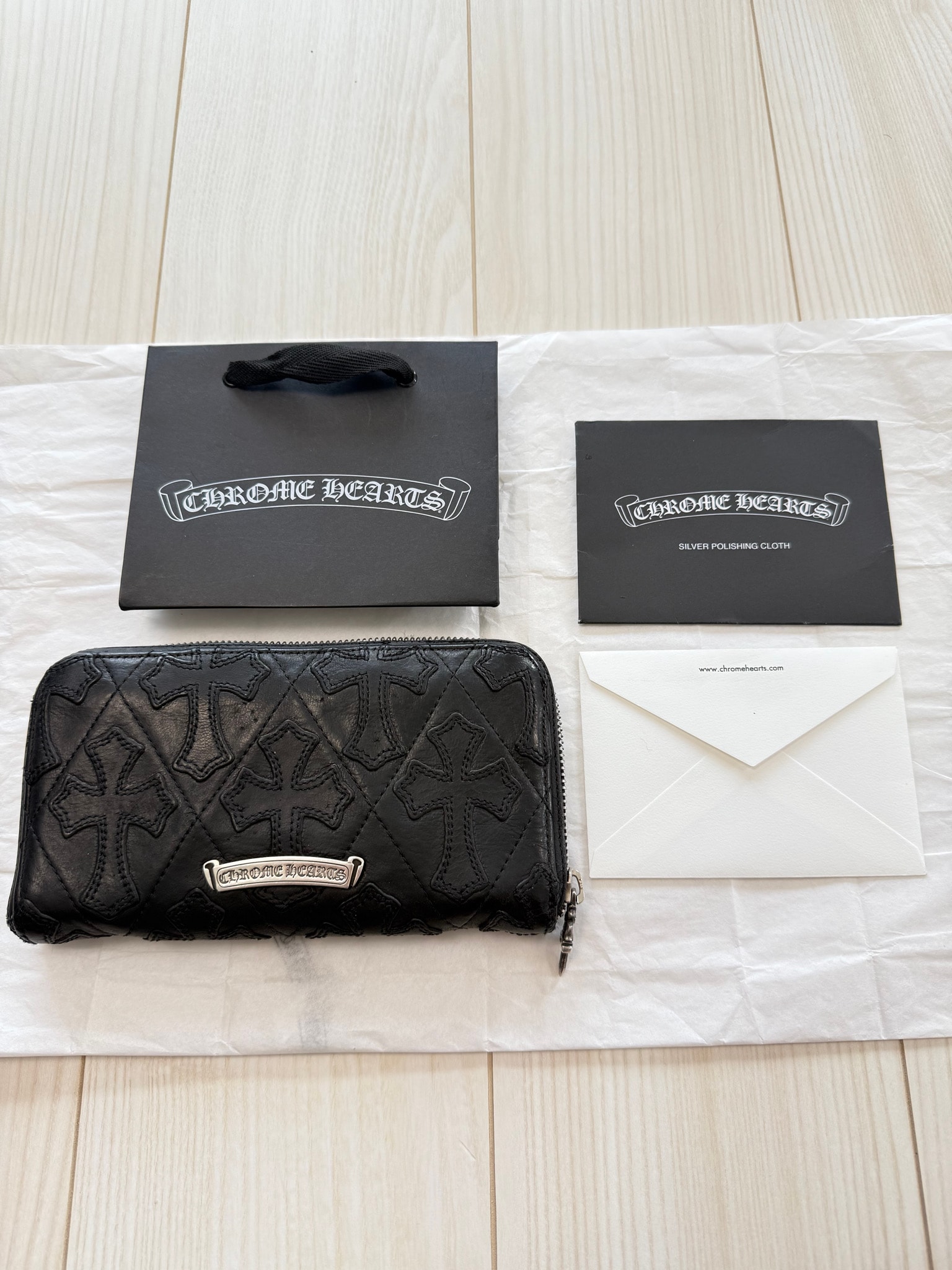 付属品完備/値下げ交渉可能 / 正規品!CHROME HEARTS クロムハーツ キルティングウォレット 財布