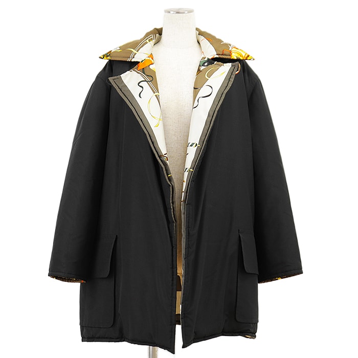 【美品】HERMES エルメス パデッドコート ヴィンテージ デッドストック LE CARNAVAL DE VENISE ル・カーニバル・ドゥ・ヴェニス プリント シルク100% 高密度タフタ リバーシブル アウター レディース 38 黒 マルチカラー 仏製