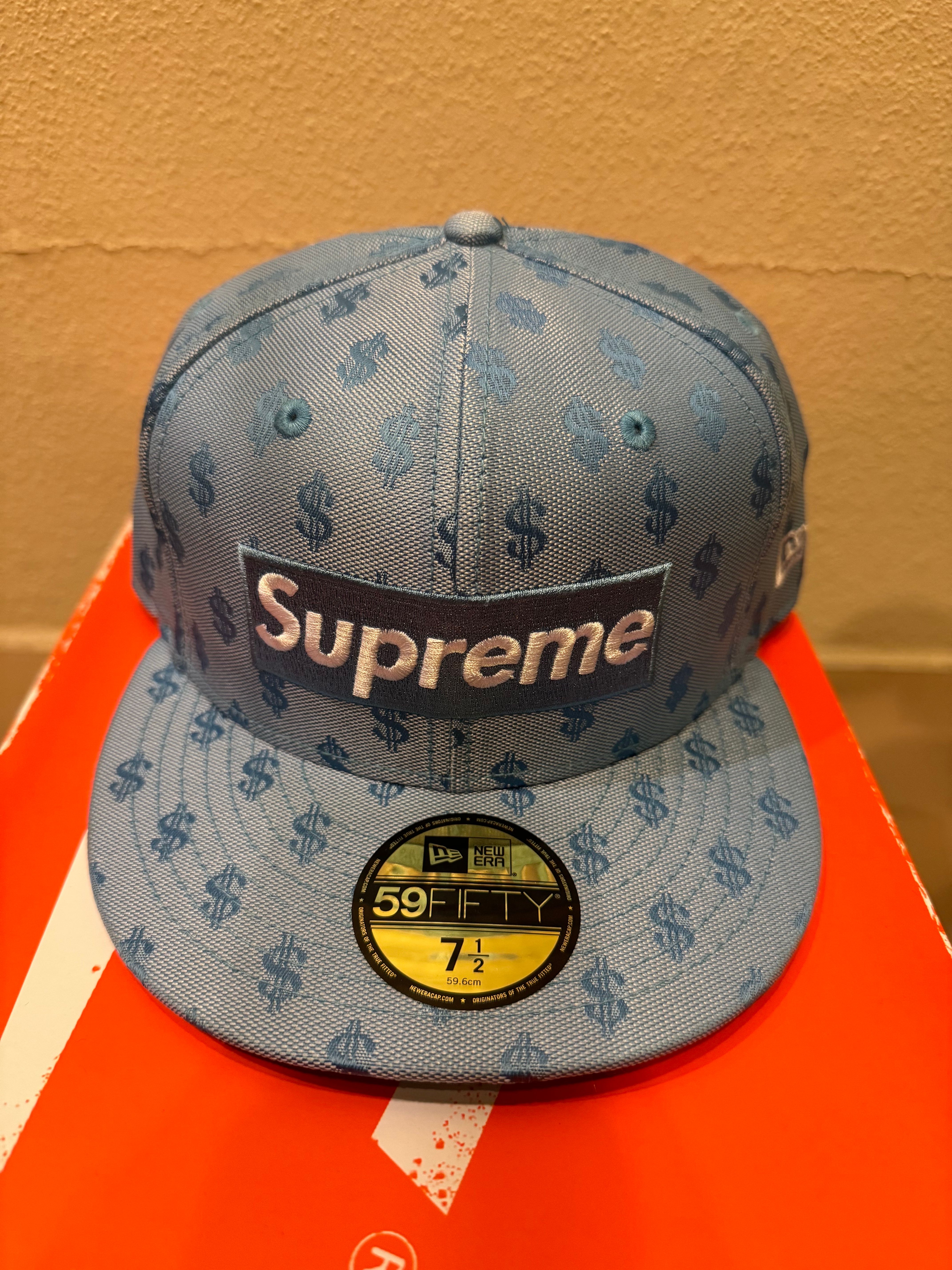 Supreme Monogram Box Logo New Era "Light Blue"