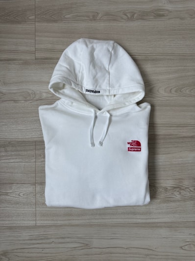 Supreme x The North Face Statue of Liberty Hooded Sweatshirt "White"