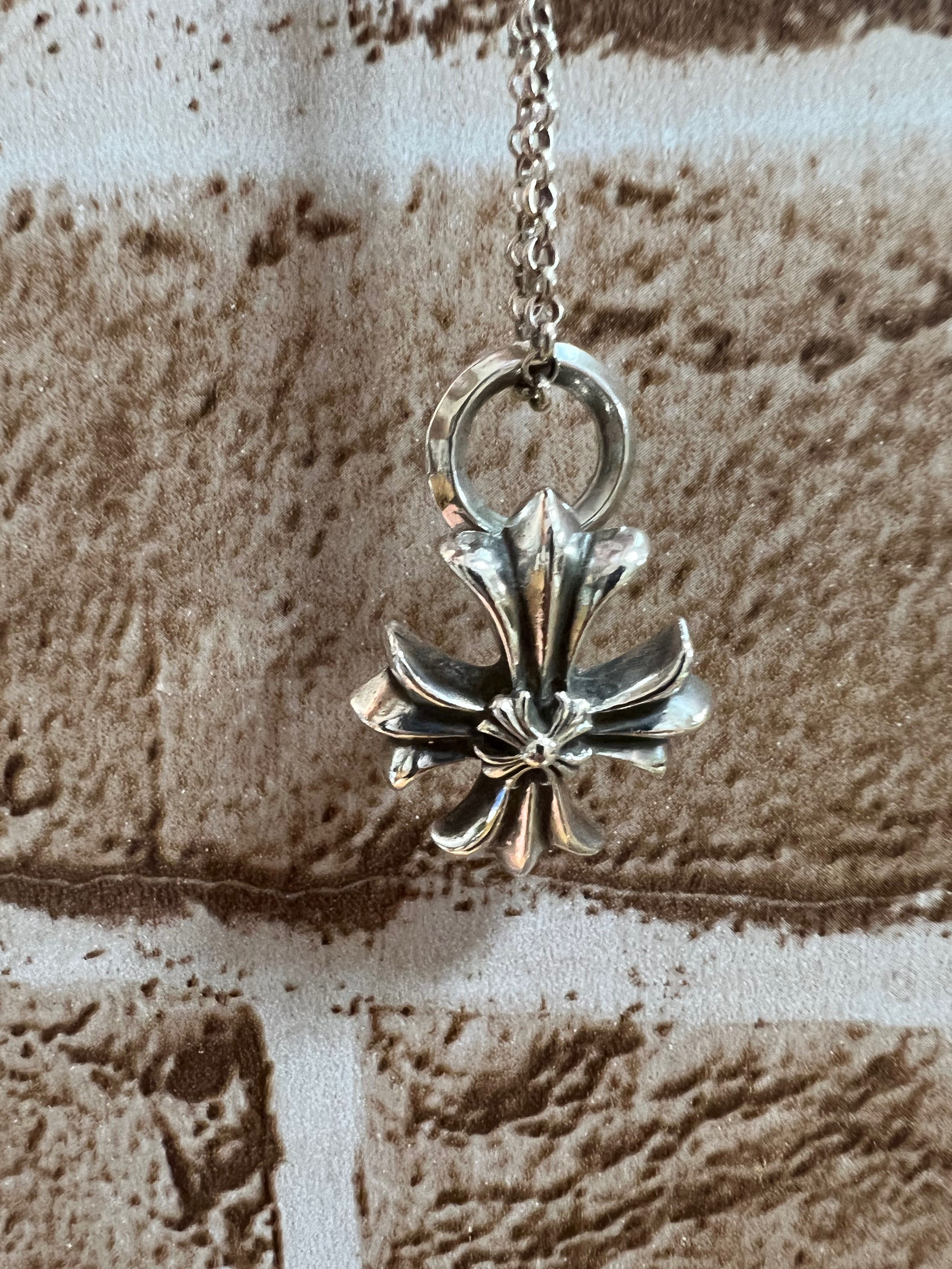 クロムハーツ PLUS pendant