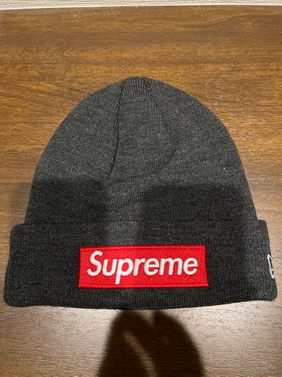 Supreme New Era® Box Logo Beanie "Charcoal" (21FW)