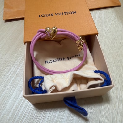 Louis Vuitton ブレスレット 【未使用品】LOUIS VUITTON ルイヴィトンLV ブルーム ハート ブレスレット型番:M8906Z