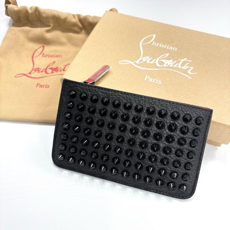 【未使用品】クリスチャンルブタン パネトーネ スタッズ コインケース レザー ブラック レッド Christian Louboutin 正規品 鑑定済み