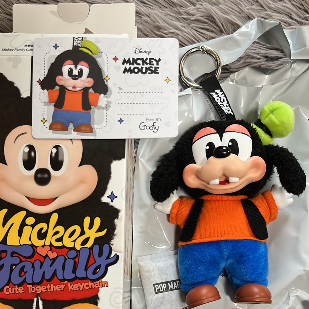 POP MART DISNEY Mickey Family Cute Together Series Plush Keychain Goofy
