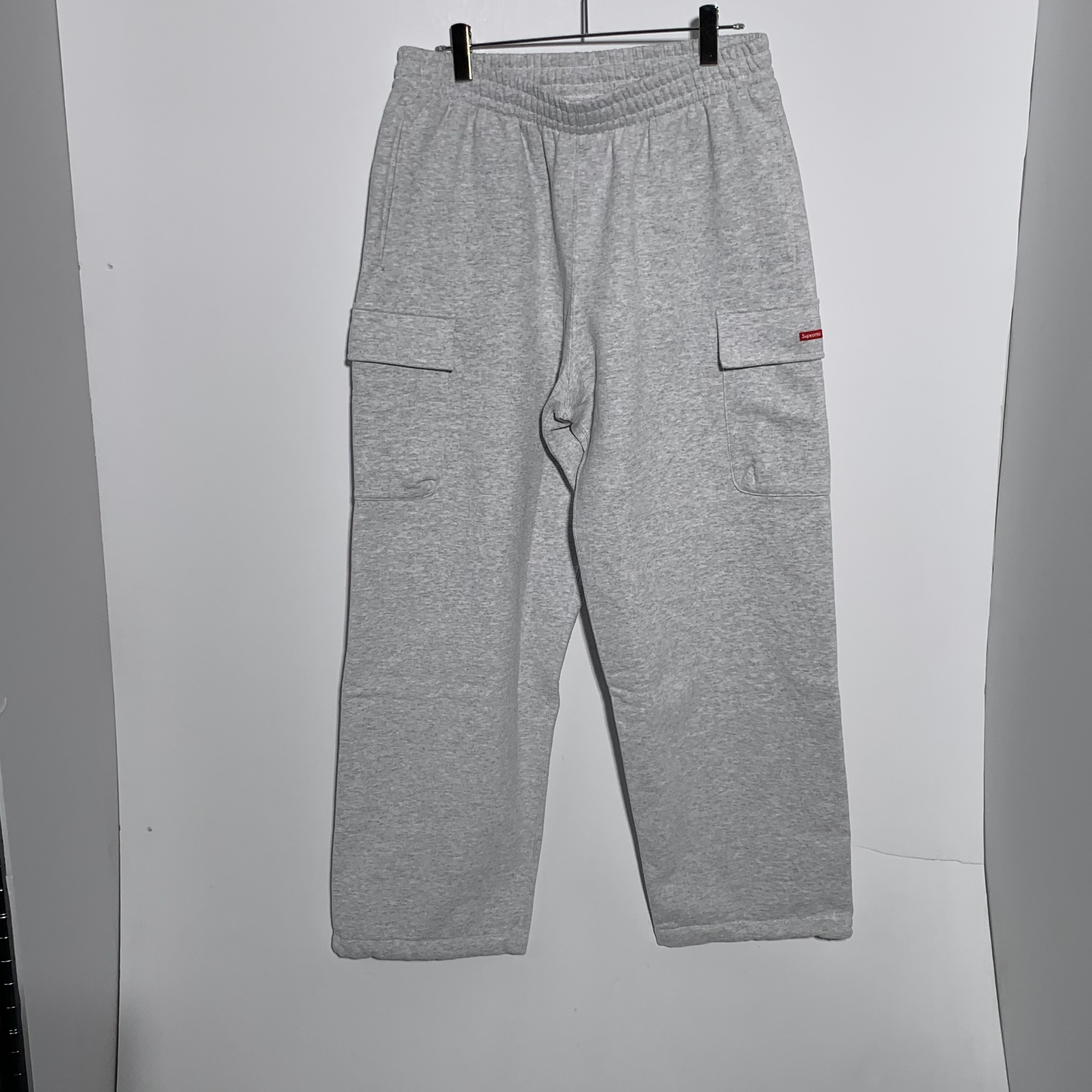 Supreme Small Box Cargo Sweatpant "Ash Grey"