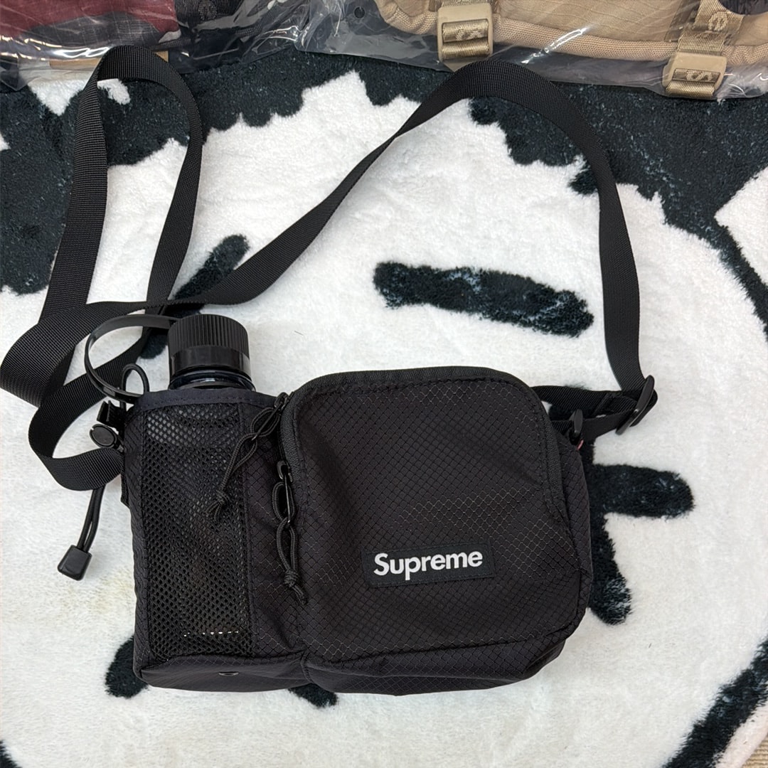 Supreme 2022ss Side Bag "Black"