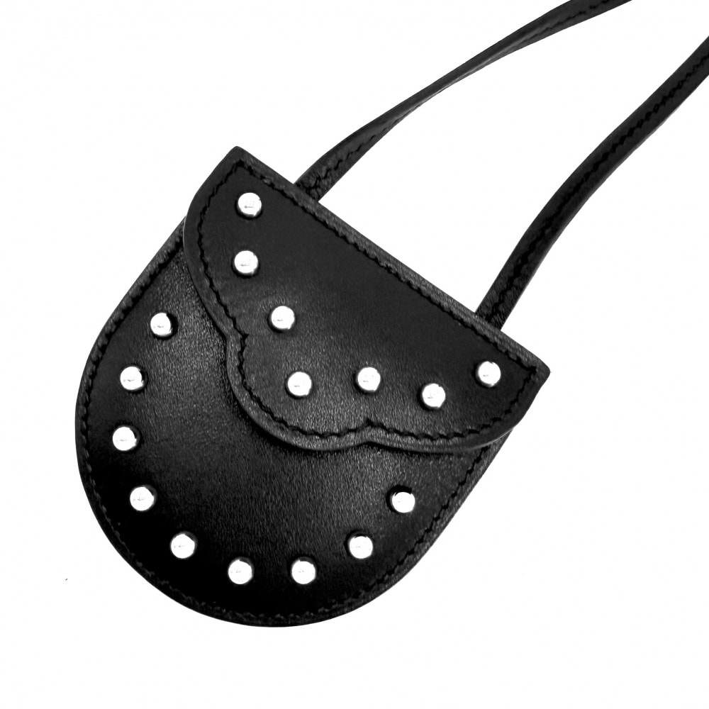 HERMES エルメス ネックレス カーナビー スタッズ ミニポーチ レザー    ブラック 黒 シルバー金具 レディース 美品【中古品】