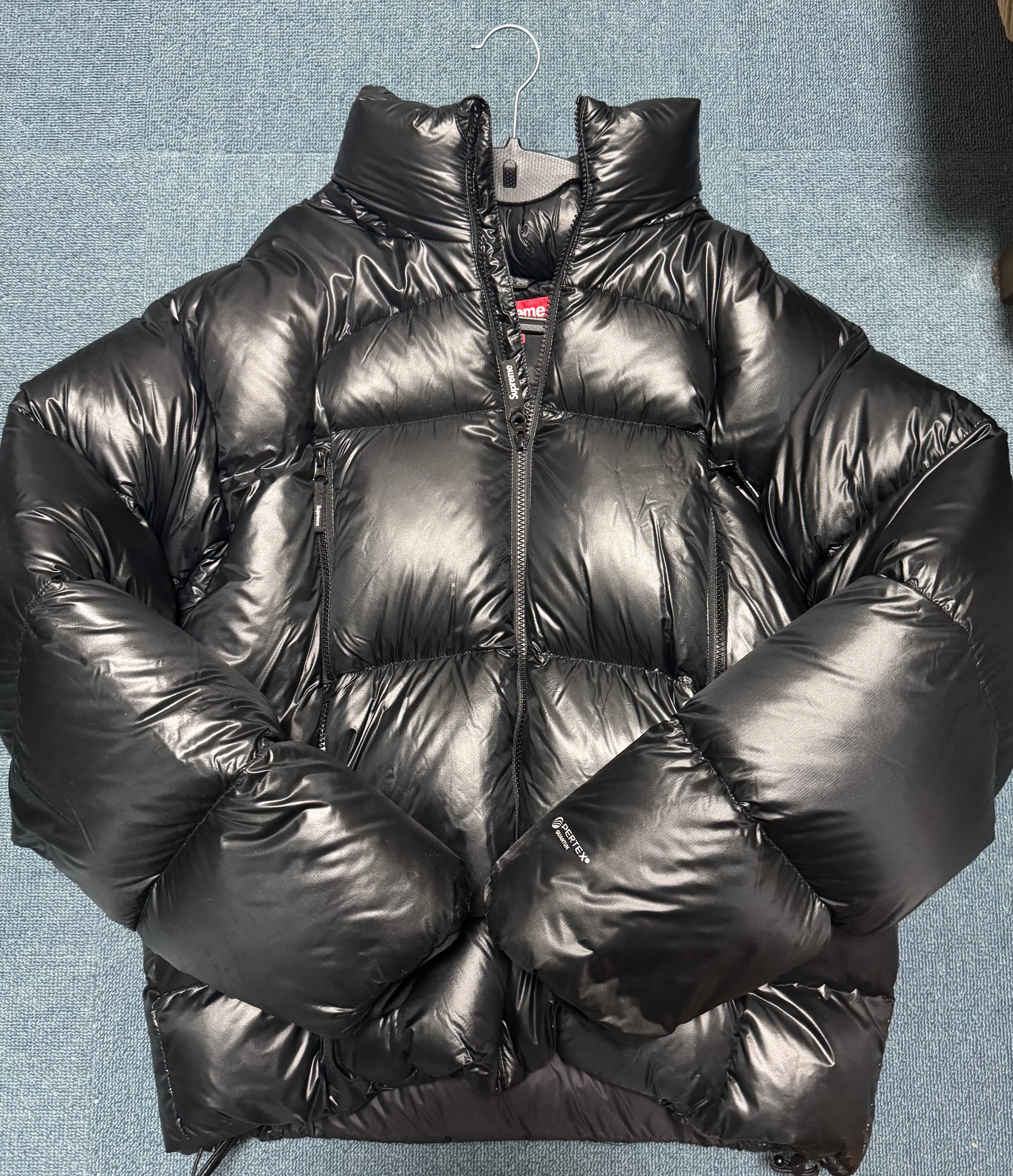 シュプリーム フェザーウェイト ダウン パファー ジャケット "ブラック"