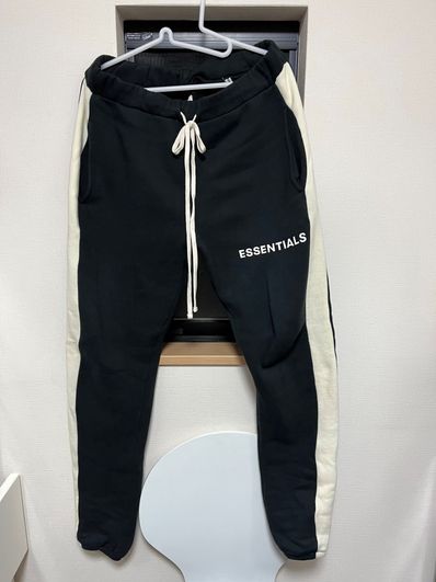 FEAR OF GOD Essentials Side Stripe Sweatpants "Black"