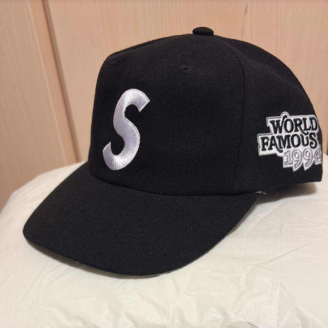 Supreme World Famous S Logo 6-Panel "Black"