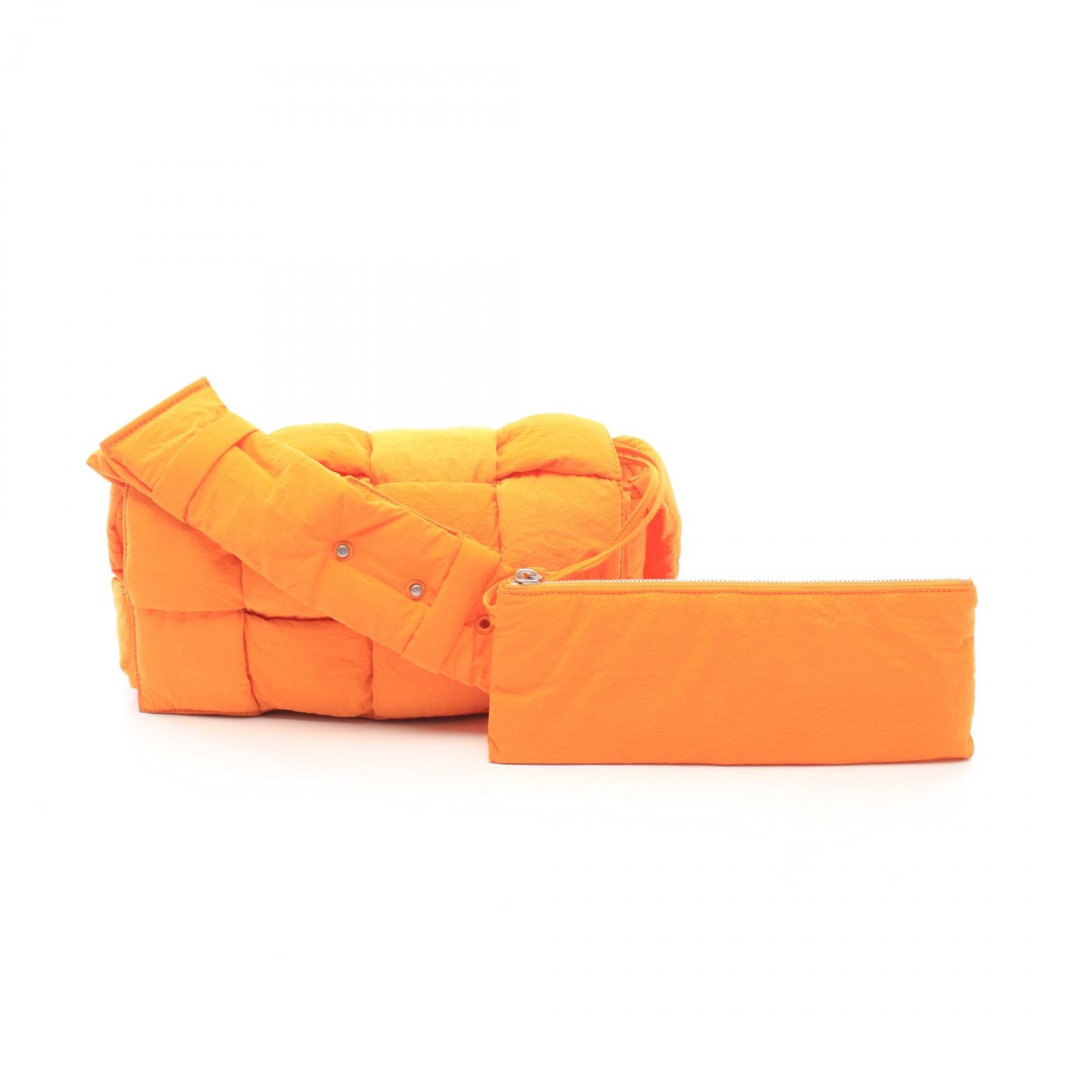 ボッテガヴェネタ BOTTEGA VENETA PADDED CASSETTE パデッド カセット ウエストバッグ ボディバッグ バッグ ナイロン メンズ レディース オレンジ系 679763 【中古】