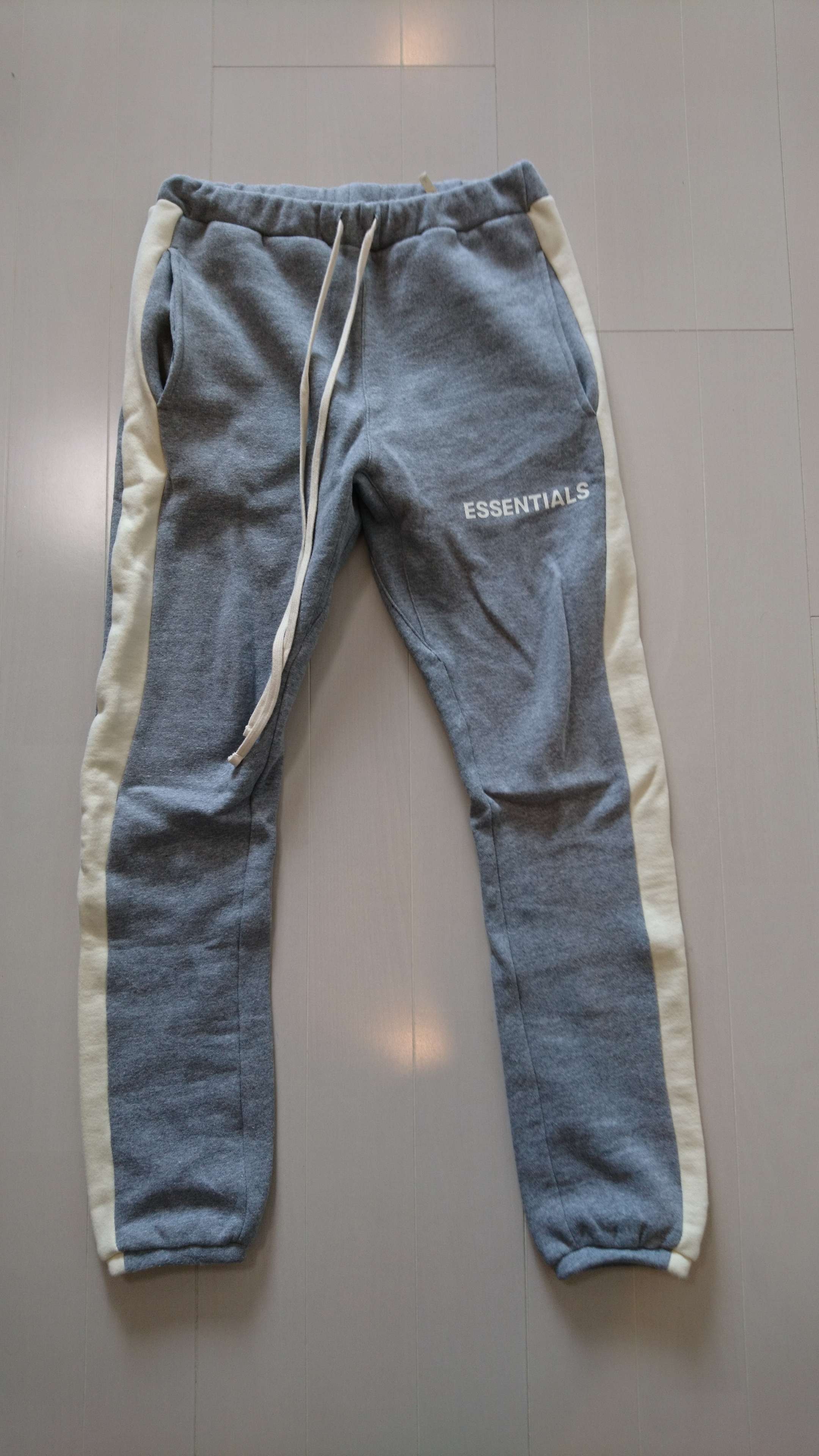 FEAR OF GOD Essentials Side Stripe Sweatpants "Grey"