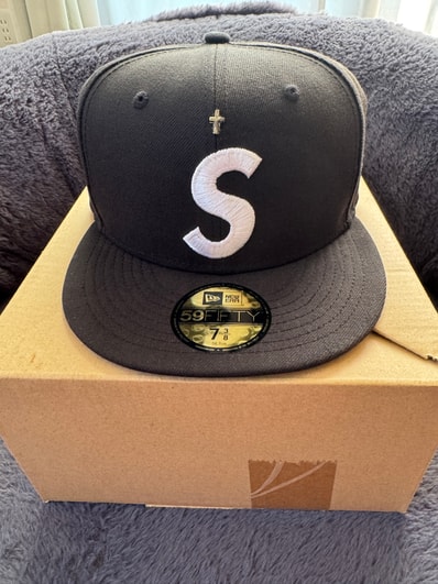 Supreme Gold Cross S Logo New Era "Black"