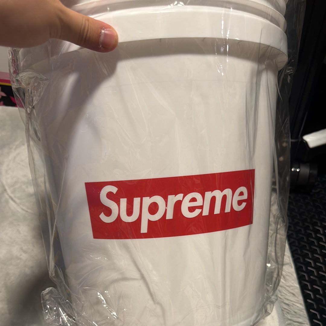 Supreme / LEAKTITE 5-Gallon Bucket 