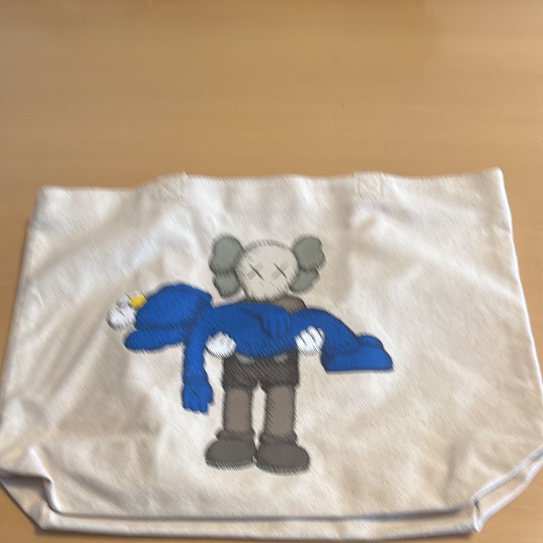 kaws uniqlo tote トートバッグ