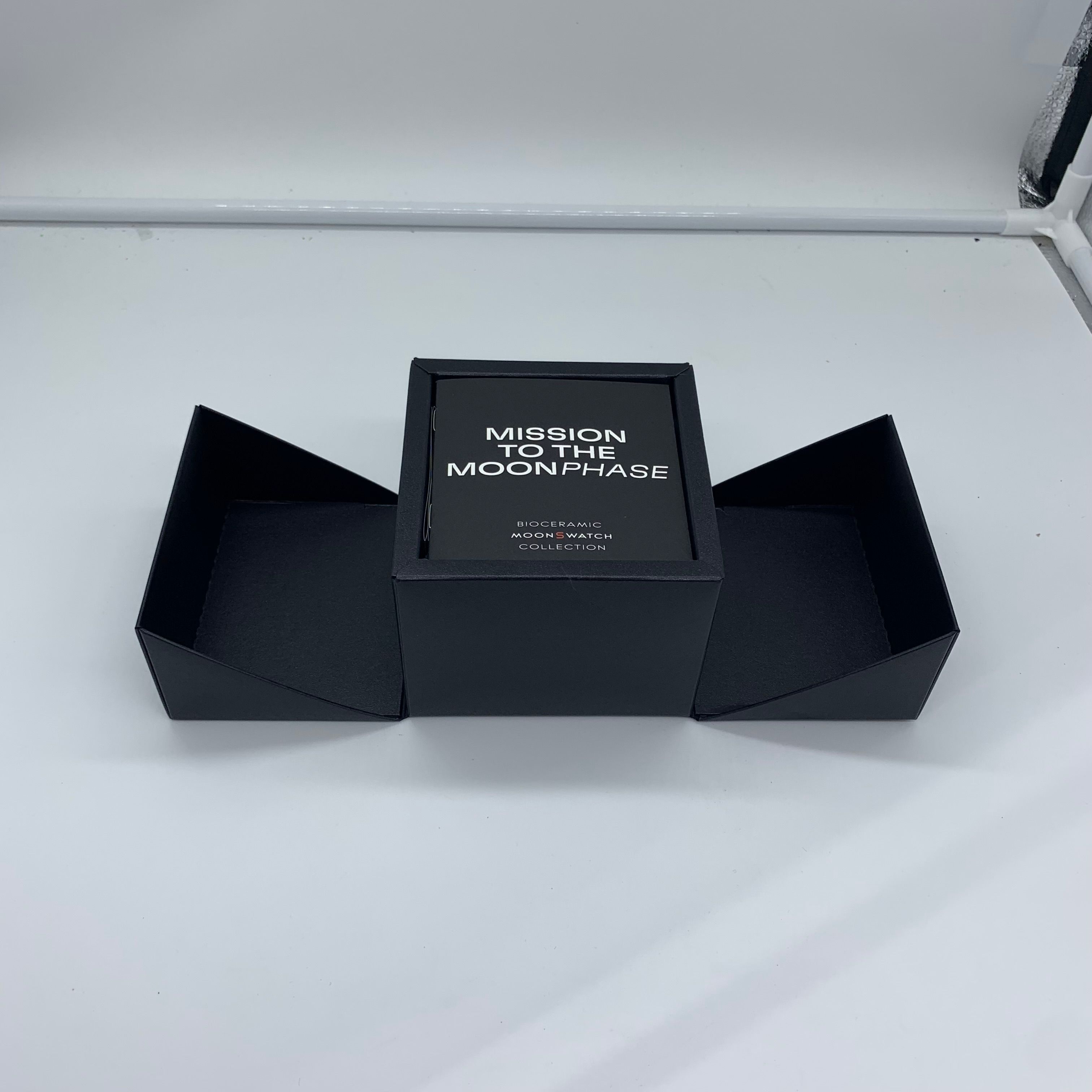 Snoopy x OMEGA x Swatch BIOCERAMIC MoonSwatch Mission To The Moonphase "Black" SO33B700