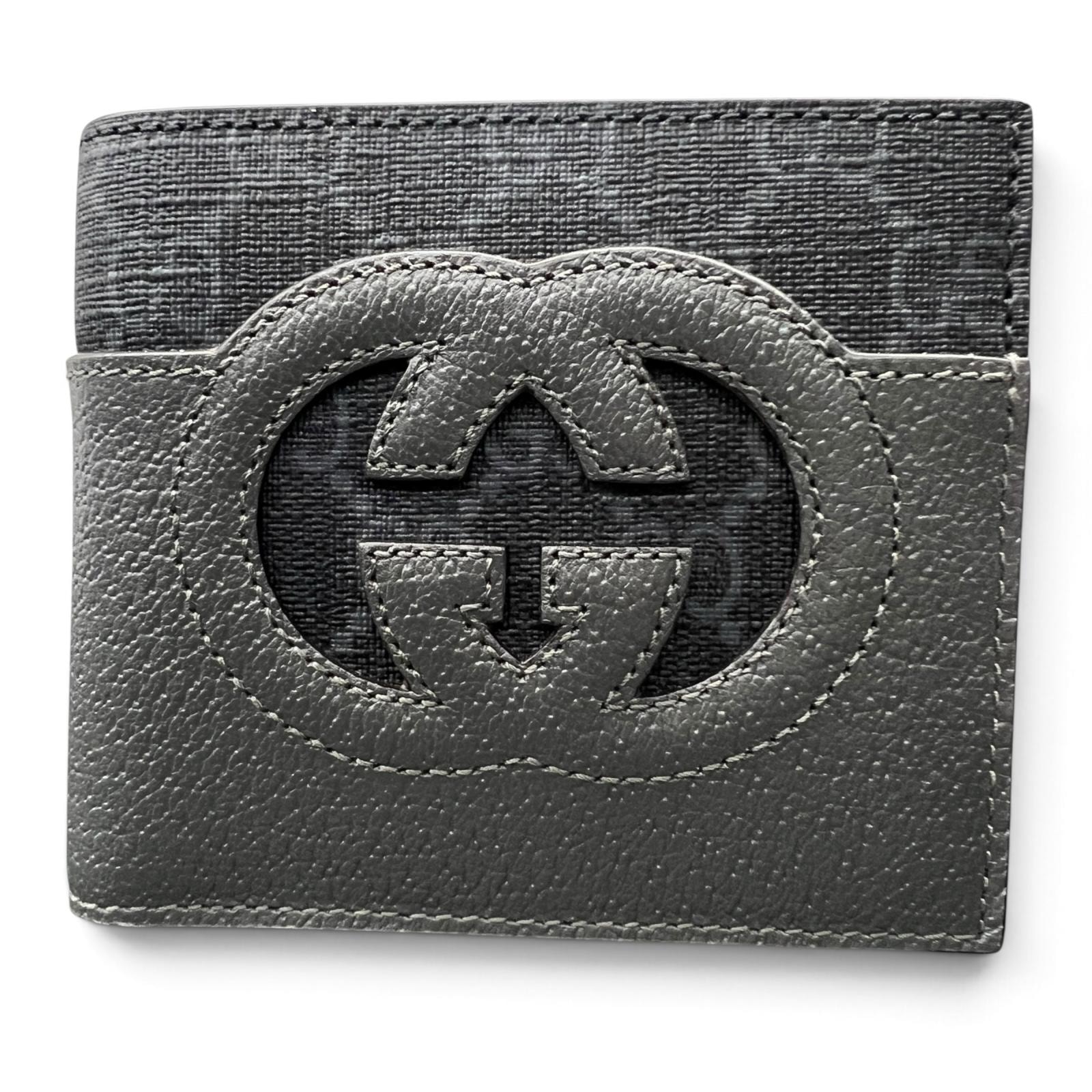 GUCCI 展示品級美品 グッチ ニューバスケット インターロッキングG GGスプリーム 二つ折り財布 701417 PVC レザー グレー ブラック コンパクトウォレット GGプラス SAランク 中古 鑑定済 グッチ財布