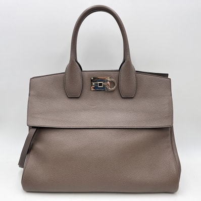 Salvatore Ferragamo(サルヴァトーレフェラガモ)ステューディオ バッグ ハンドバッグ ショルダーバッグ 2WAY レザー ブラウン ゴールド金具 レディース 【中古】