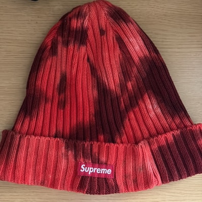 Supreme Overdyed Beanie "Splatter Red" (24SS)
