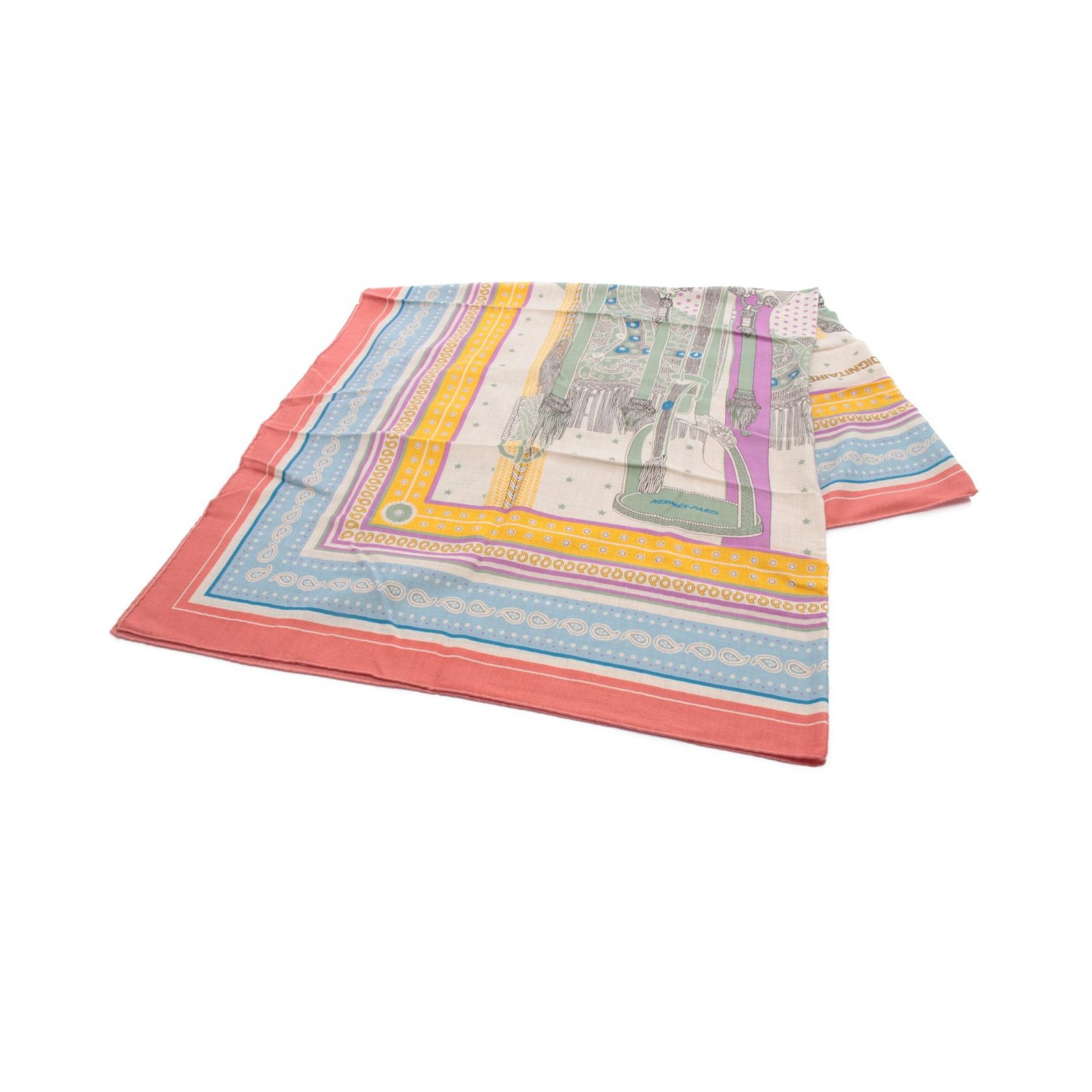 エルメス HERMES カレジェアン カレ140 SELLE DE DIGNITAIRE スカーフ 衣料品 シルク カシミヤ シルク レディース ピンク系 / マルチカラー 【中古】