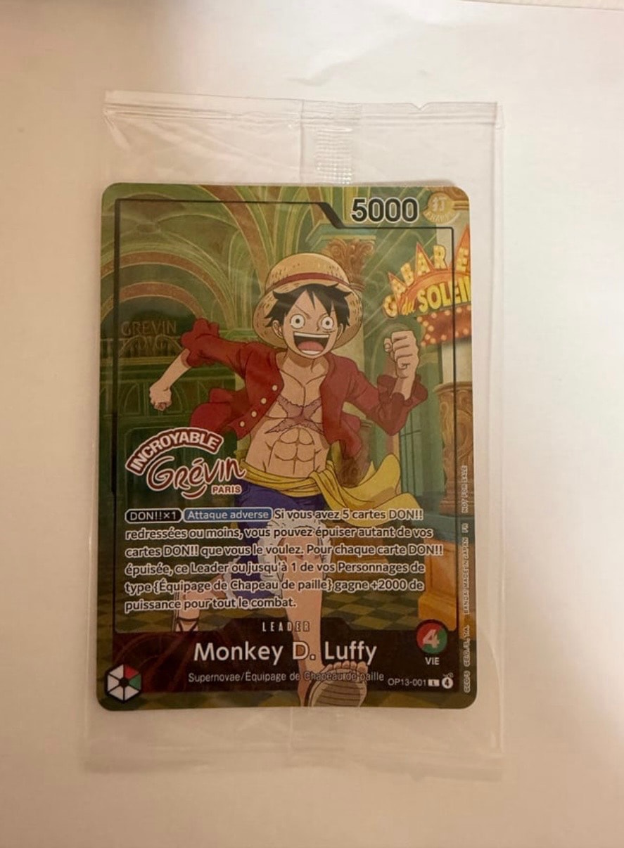 モンキー・D・ルフィ L [OP13-001]【フランス語版】(プロモーションカード「ONE PIECE × グレヴァン美術館」)