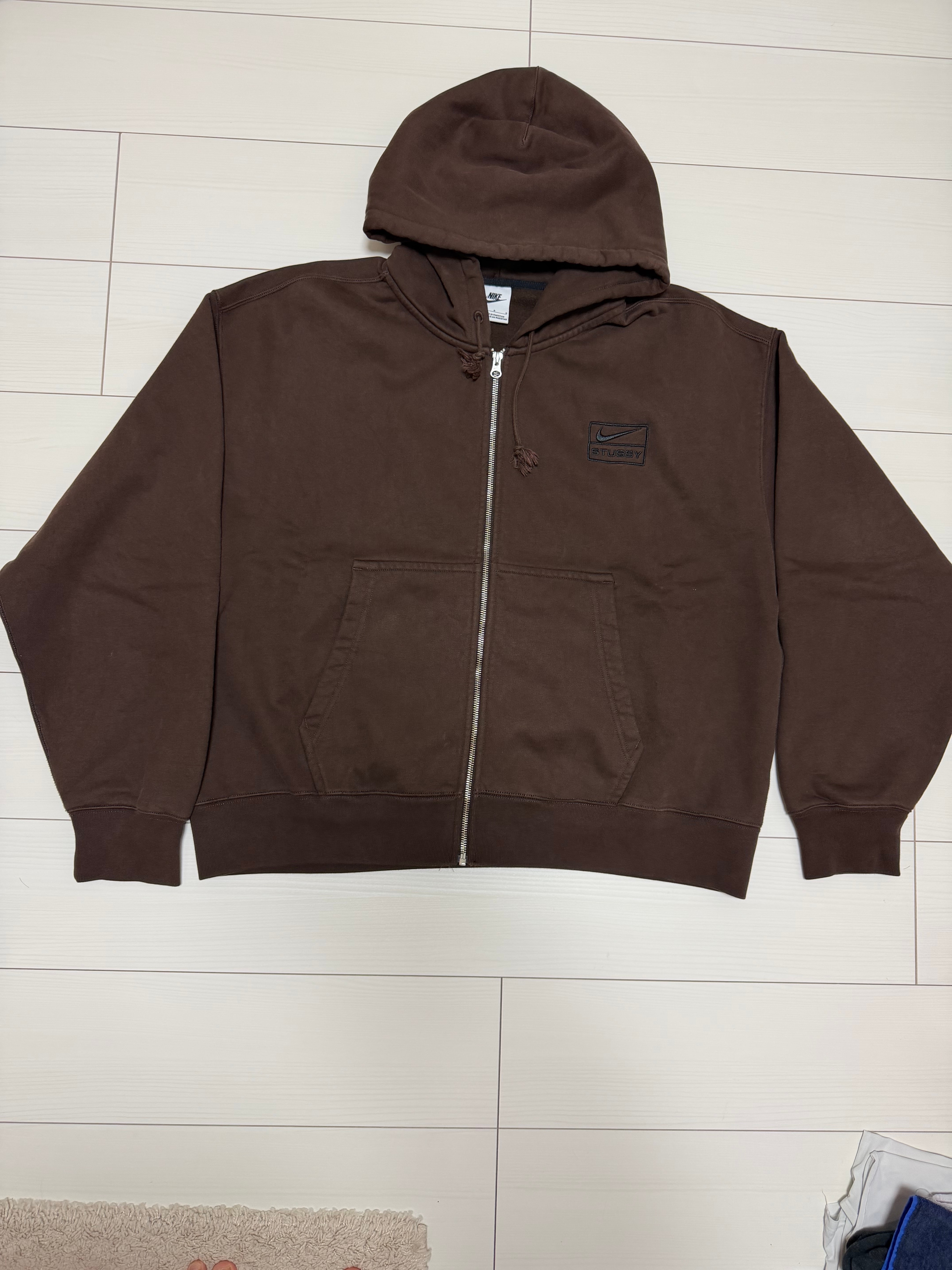 【即完売アイテム】TTT_MSW×old fork house フーディ TTTMSW x OLD FOLK HOUSE Studs Hoodie 【公式通販】