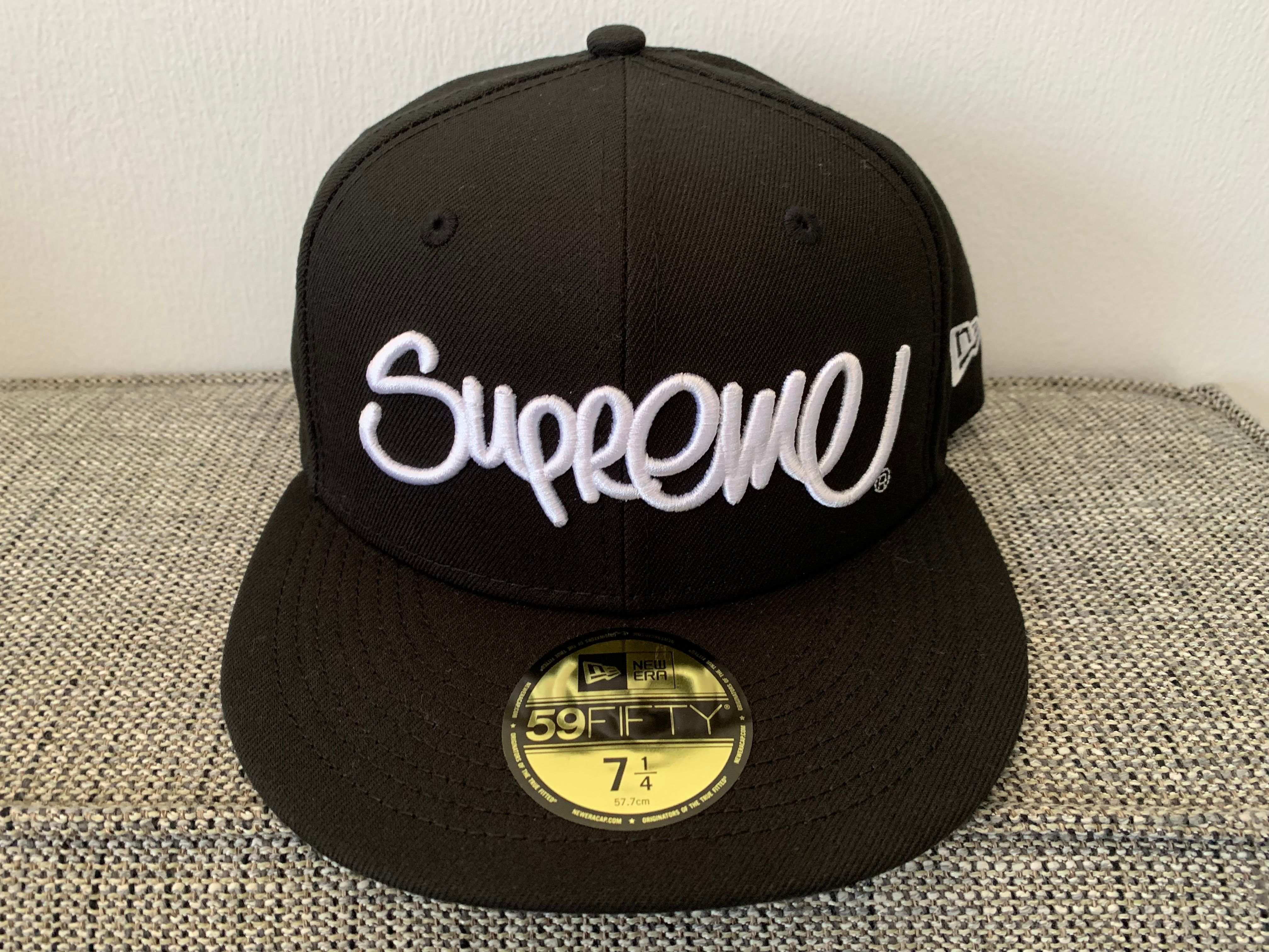 Supreme Handstyle New Era "Black"