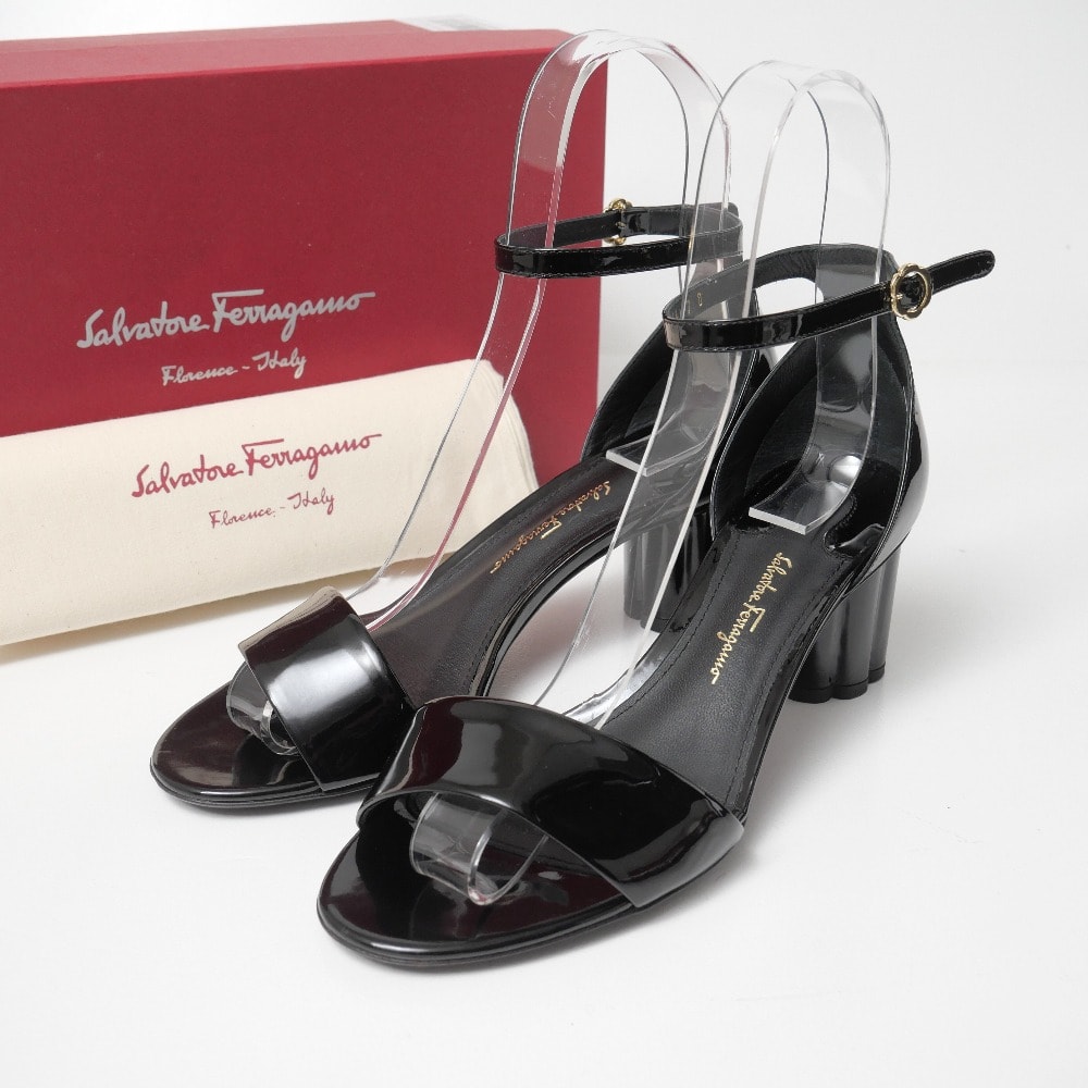Salvatore Ferragamo サルヴァトーレフェラガモ ERACLEA 5cm サンダル サイズ7D エナメル アンクルストラップ チャンキーヒール ブランド古着【中古】20260407/RA8344