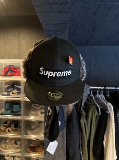 Supreme Earflap New Era® "Black"