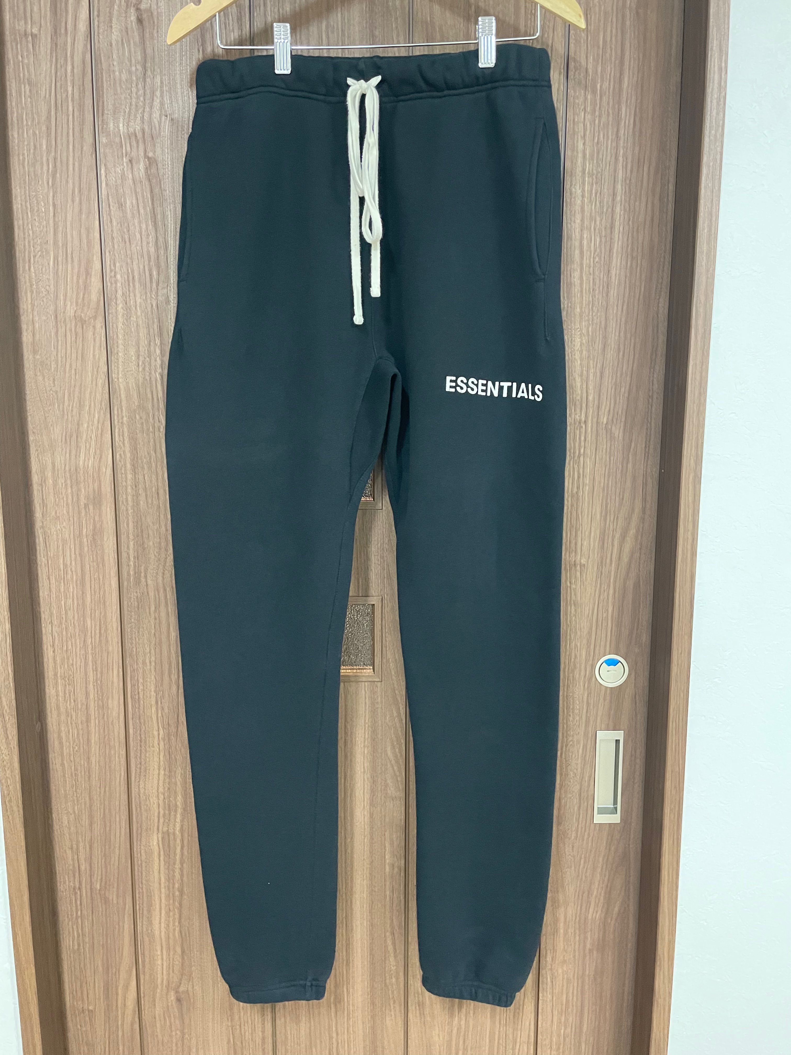 FEAR OF GOD Essentials Graphic Sweatpants "Black"