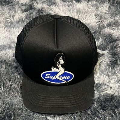 Supreme Pin Up Mesh Back 5-Panel "Black"