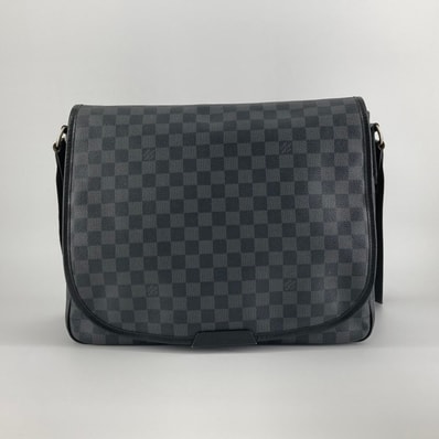 LOUIS VUITTON(ルイ・ヴィトン) ダニエルGM N58033 ショルダーバッグ ブラック