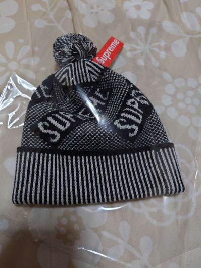 Supreme Banner Beanie "Black"