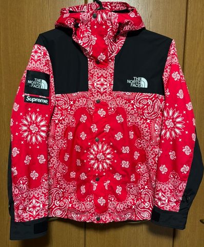 Supreme The North Face Bandana Mountain Parka "Red"