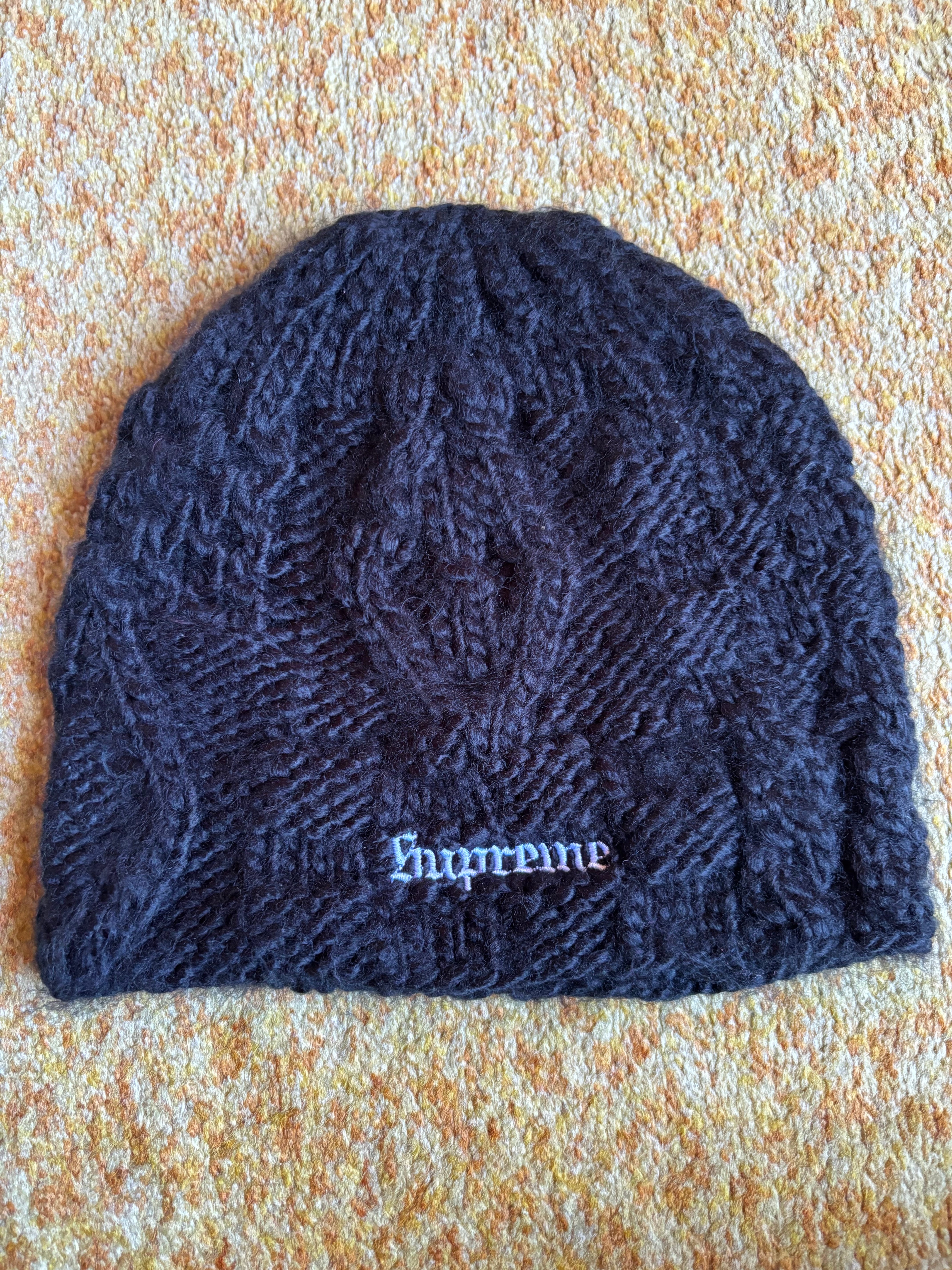 Supreme Block Knit Beanie 